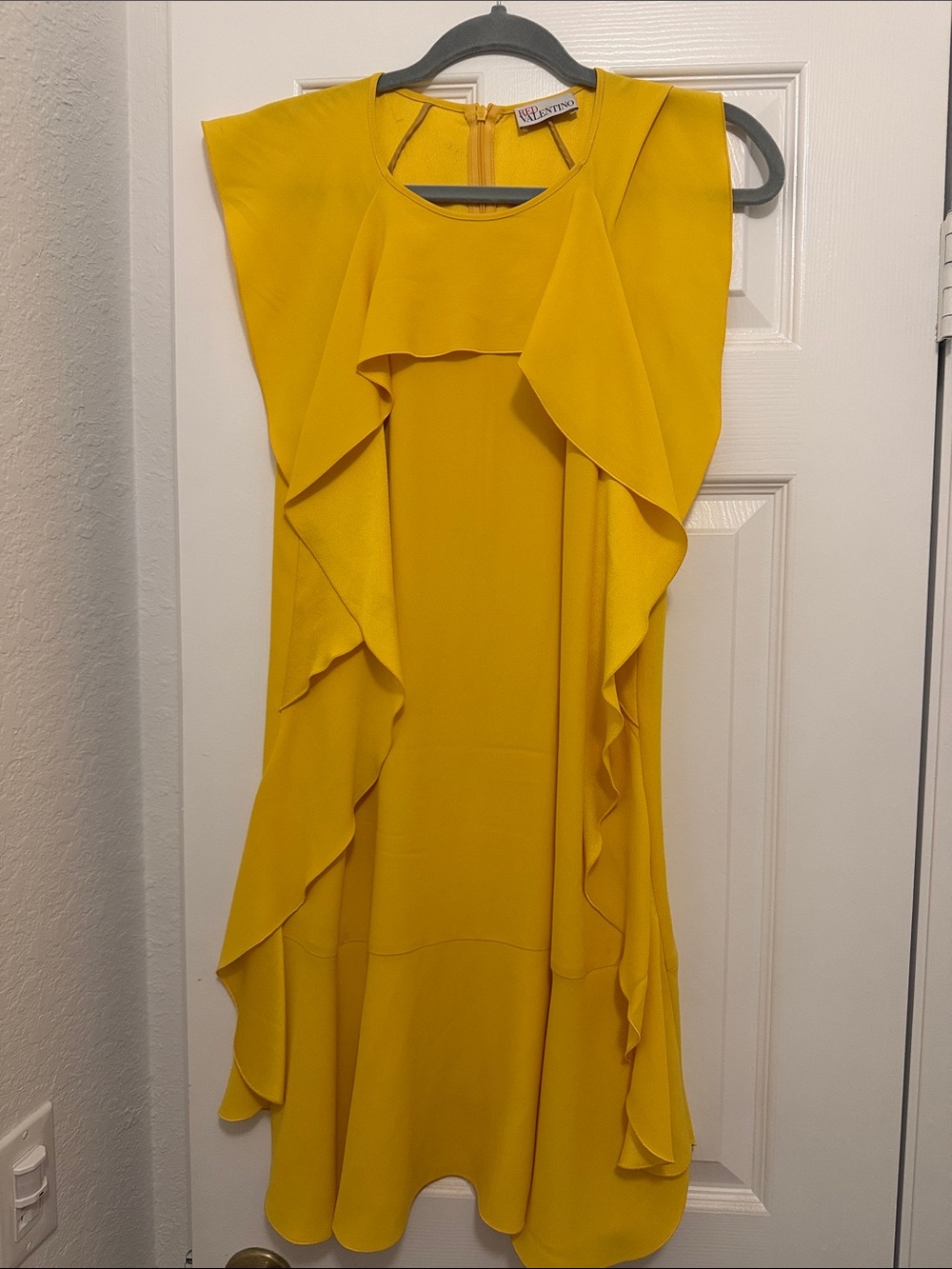 Red Valentino, Ruffled Sleeveless Dress - Women, size 40(S)